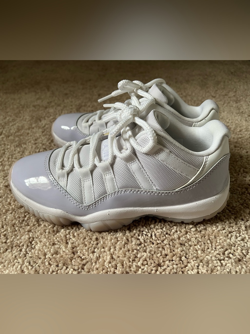 Air Jordan 11 Retro low  white / white / Pure Violet AUTHENTIC